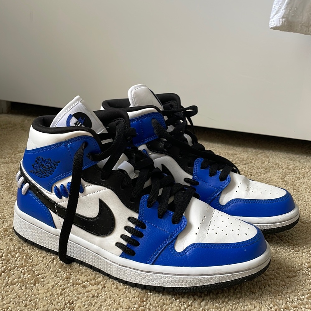 Air Jordan 1 Mid SE